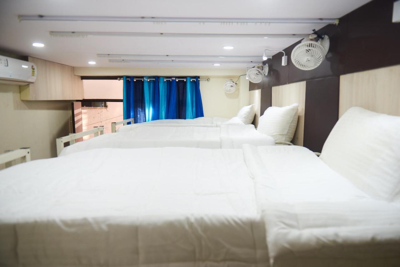 Himalayan Hostel New Delhi Exteriör bild